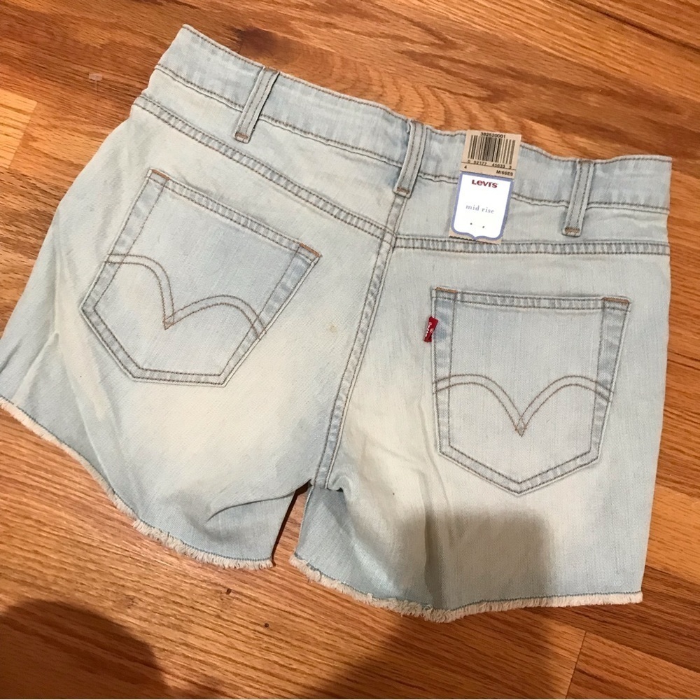 ▪️LEVI’S Mid Rise Denim Shorts - Picture 5 of 9